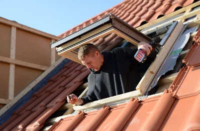 Pose de fenêtres de toit Velux à Benquet